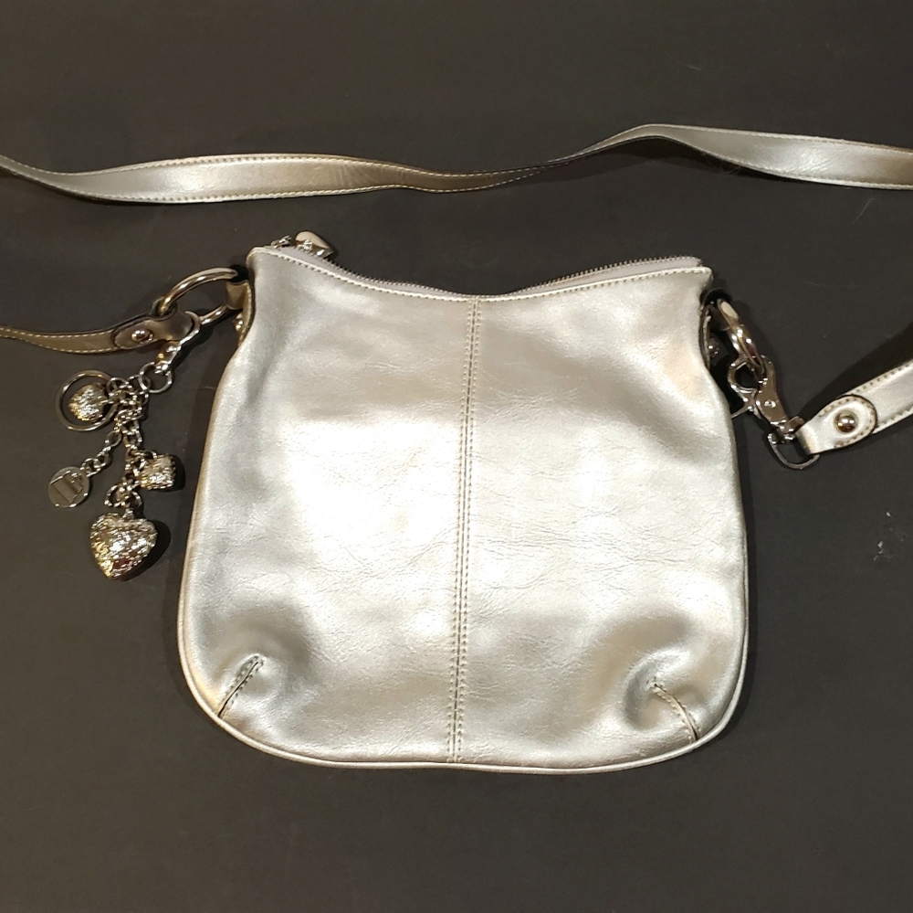 Kathy Van Zeeland Silver Studded Crossbody/Shoulder Bag Purse Handbag & Keychain - Picture 8 of 14